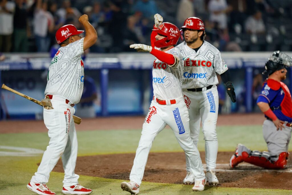 Charros doblegan a Santurce y habra final mexicana